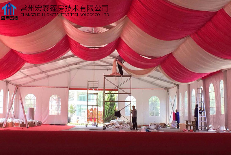 搭建婚慶篷房時(shí)需要注意哪些問(wèn)題